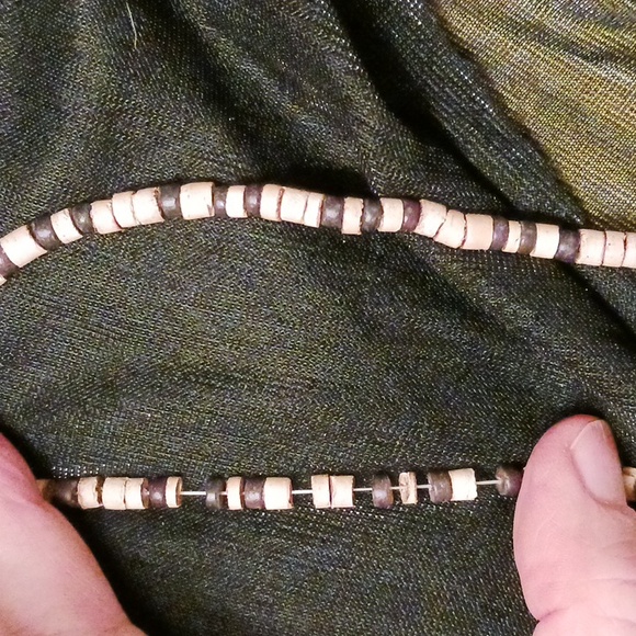 Puka-style beaded stretchy necklace (unisex) or double looped bracelet - Picture 4 of 4